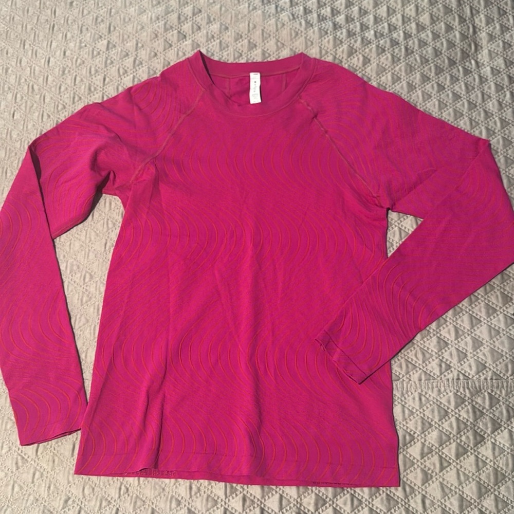 Athleta momentum printed top